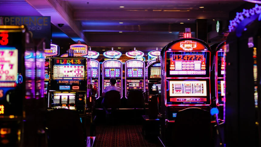 Hoteles de 4 estrellas o más serán únicos autorizados para casinos