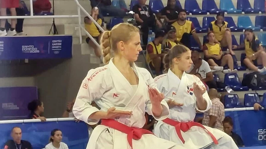 República Dominicana se corona en kata por equipos femenino en JCC Santo Domingo 2026