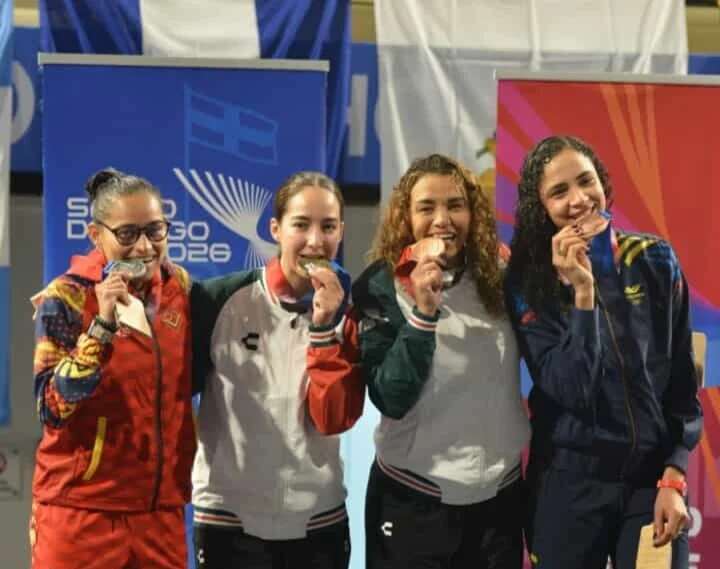 La mexicana Tejeda triunfa con oro en espada femenina
