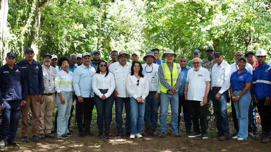 Ministerio de Energía y Minas impulsa jornada de reforestación y limpieza en Cotuí