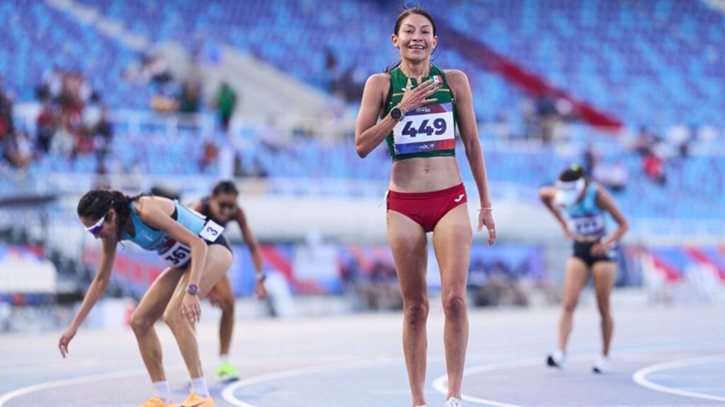 México rompe récord de oros en Santo Domingo 2026 y Laura Galván brilla en los 10 mil metros