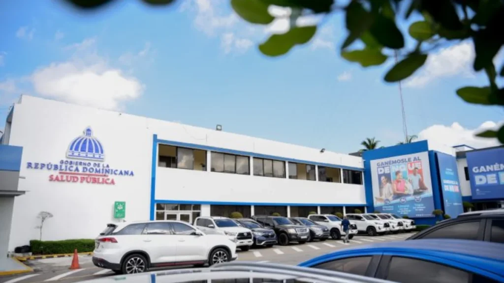 Salud Pública llama a comprobar si centros médicos están autorizados