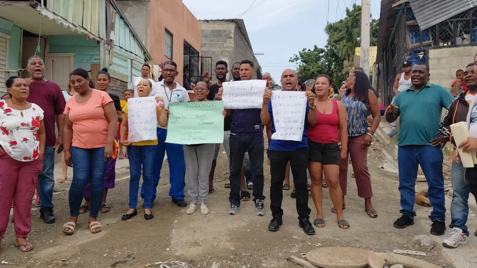 Segundo día de paro en Navarrete deja militar herido y detenidos
